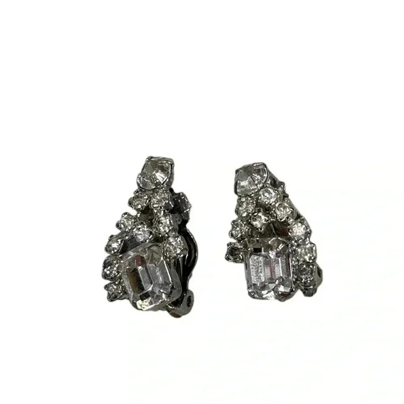 Vintage Weiss Rhinestone Earrings - Picture 1 of 2